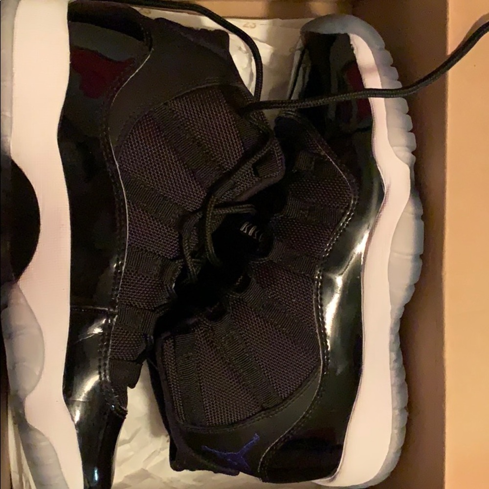 Big kids Jordan’s 11